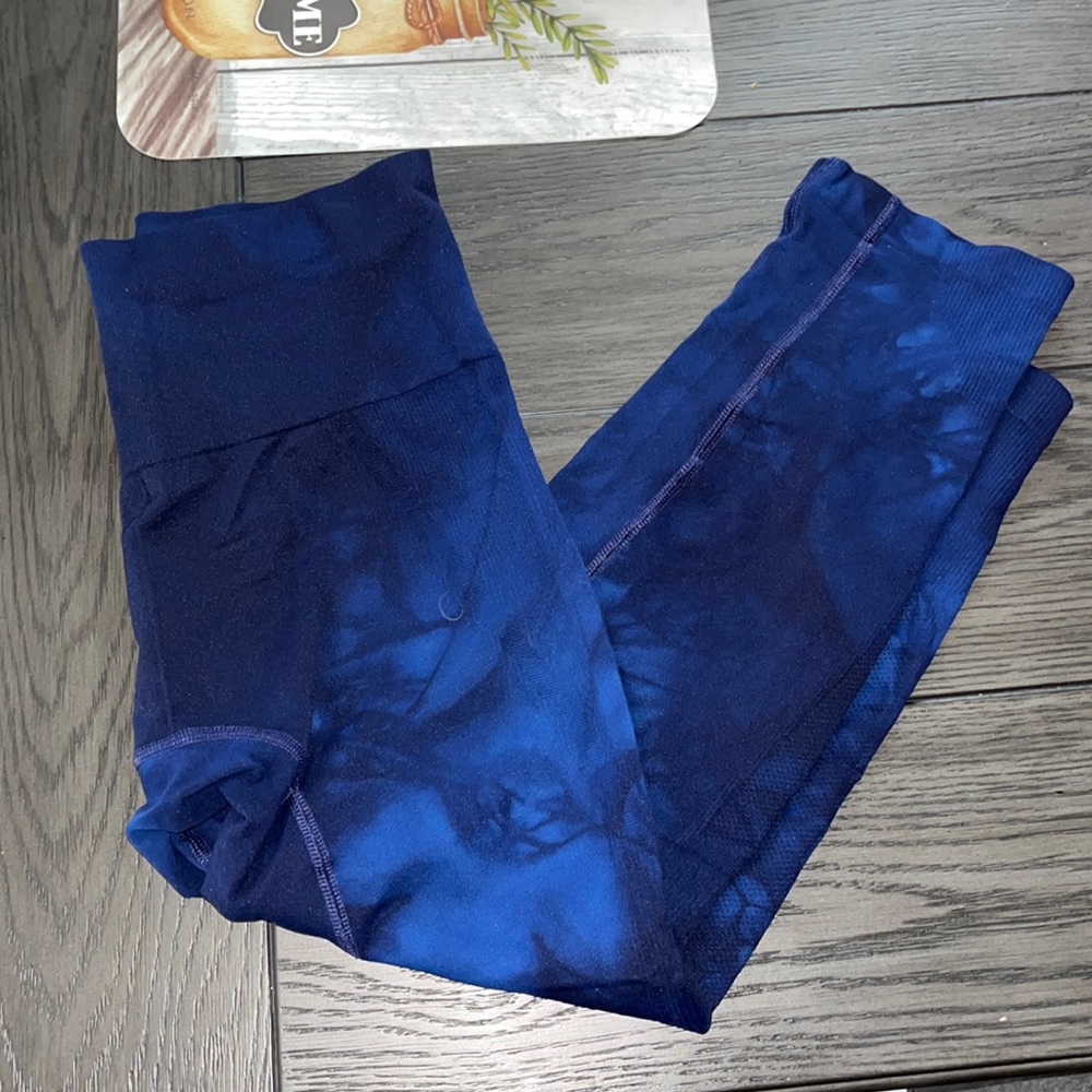 Athleta Seamless Tie Dye legging